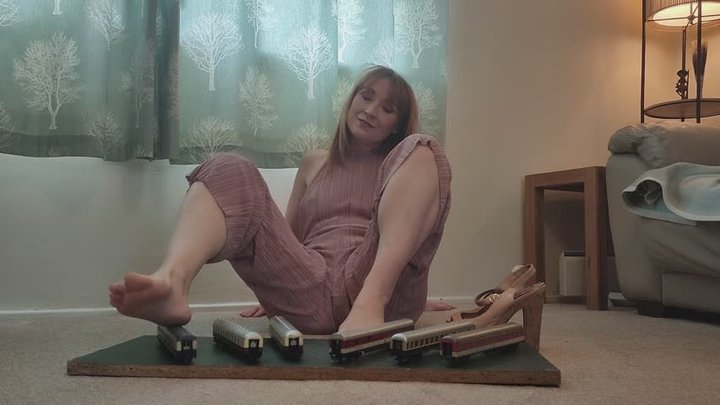 Giantess Lily Kink requested clip toy car crush of train coaches sent in by a cu