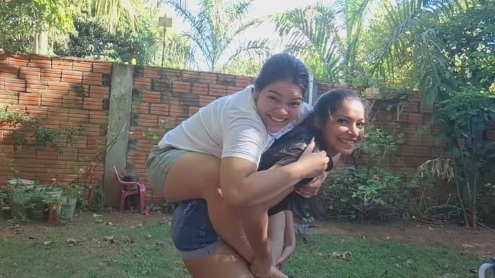 She lifts me up - I lift her up - Lift and carry
