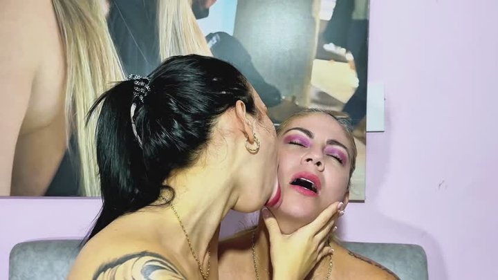 HARD LICKING FACE WITH MY STEPDAUGHTER