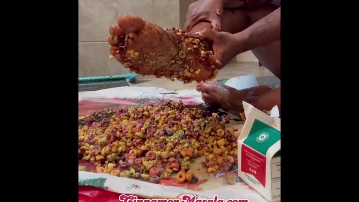 Ethnic Feet with molasses & fruit loops