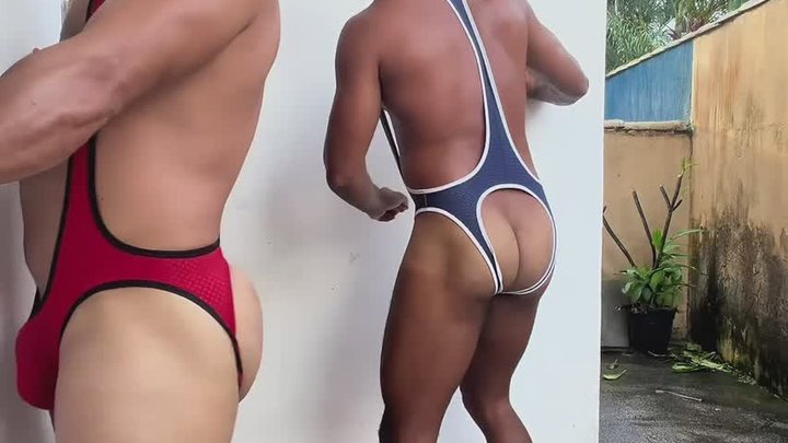 Heavyweight Butt Battle: The Ultimate Rear Impact Collision