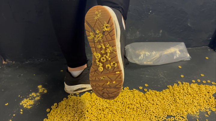 Part 1 - Crushing food - Sneaker Stomps – Crushing Cereal Into Dust With My Snea