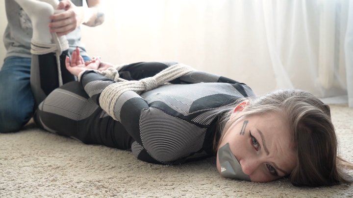 ARE ALL BITCHY ROBBERS SO SEXY WHEN TIED UP (HD)