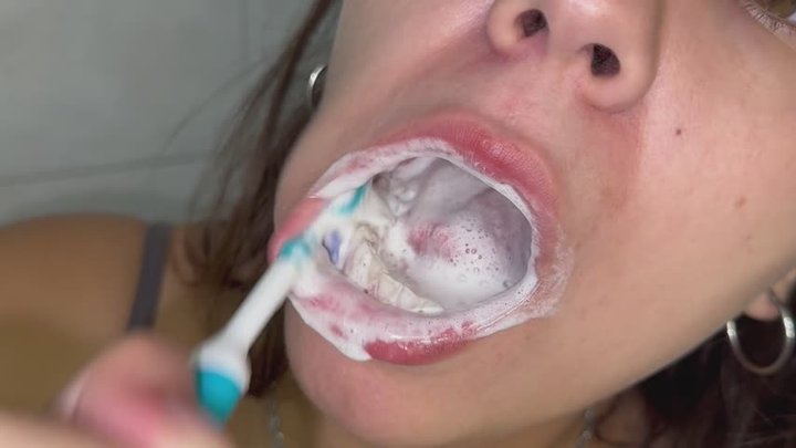 Uvula Fetish POV | Intense Tooth Brushing in Close-Up