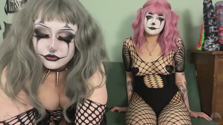 Cuckles Twins Tasks Wank At Work
