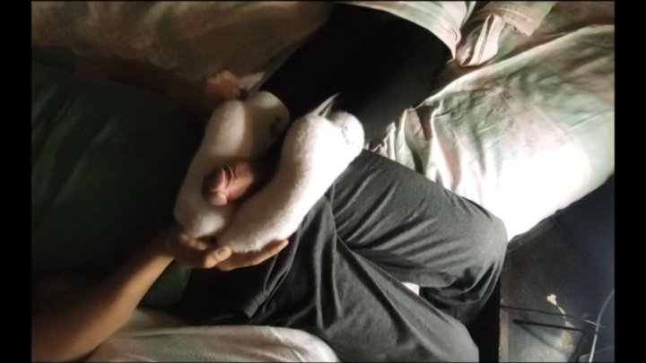Reverse Sockjobs Before Bedtime (MP4)