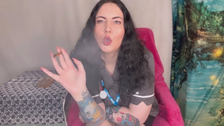 Nurse FFW enjoys a rollup and some me time
