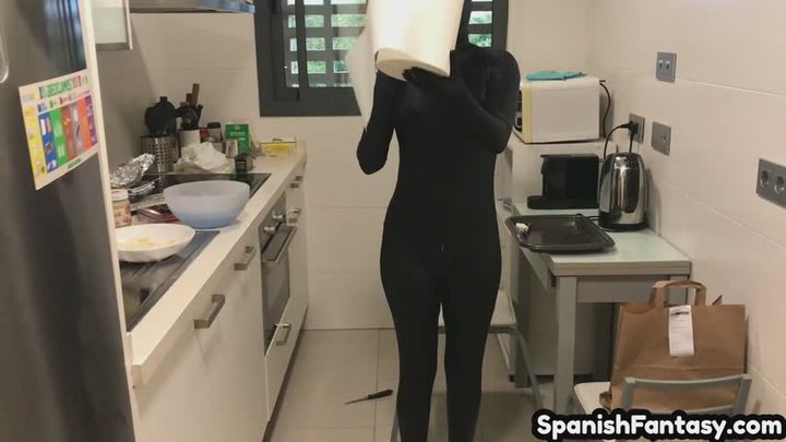 Thief humiliated