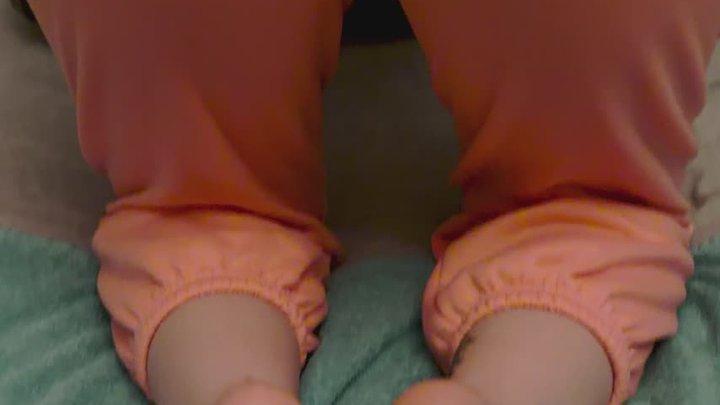 Cumshot on my soles after workout