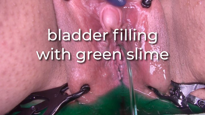 bladder filling with green slime