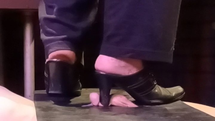 Heel-Crushed Cumming Dick