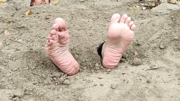 Back to being buried with the soles sticking out but very comfortable (4)