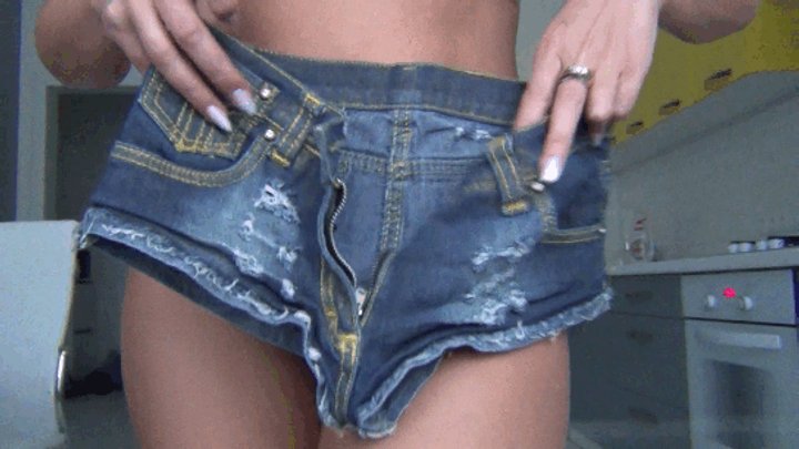Lory is stuck in her favorite pair of denim shorts GW