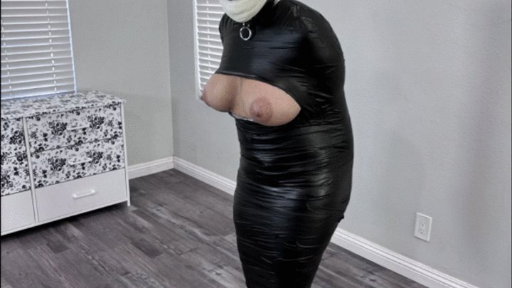 Luna Darling: Wordless and Mummified in Black - A Slideshow