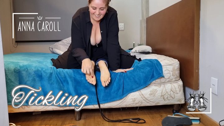 Tickling your feet while tied up (720 p)