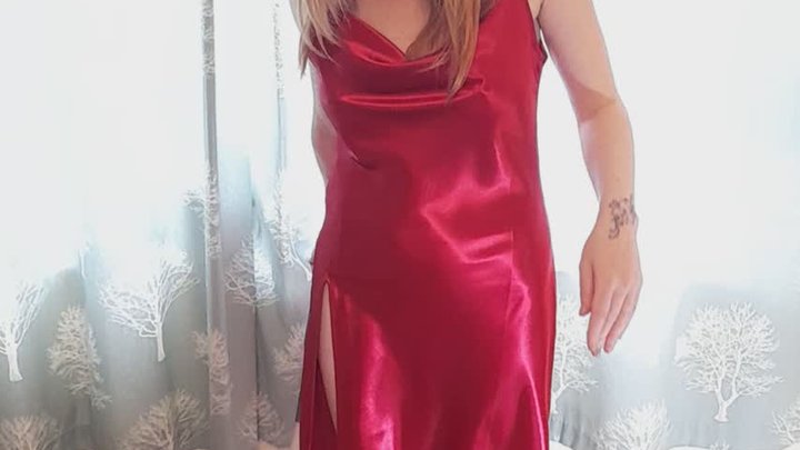 Giantess Lily Kink toy car crush of a 67 Chevelle SS in big mega red heels and s