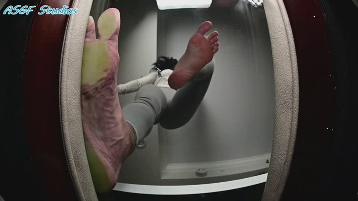 Quick GIANTESS STOMPING and CRUSH with Chicana and her BIG FEET! - MP4