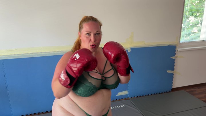 Elza vs Venus: Boxing beatdown