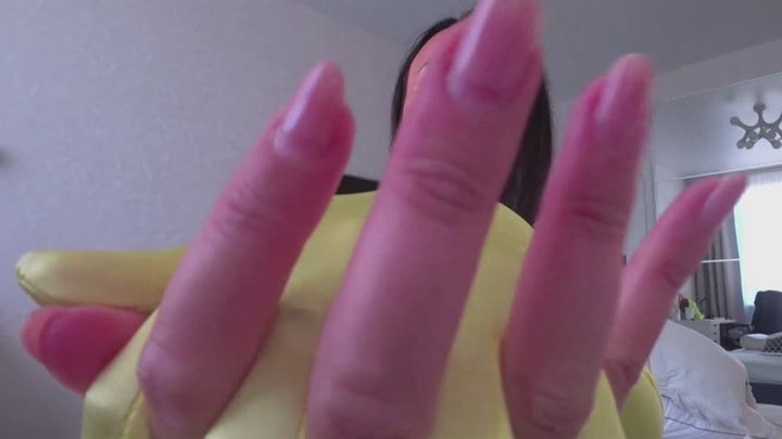 Sexy silk yellow gloves will make you cum b