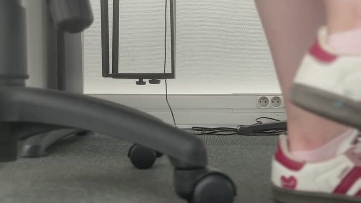 À son poste de travail