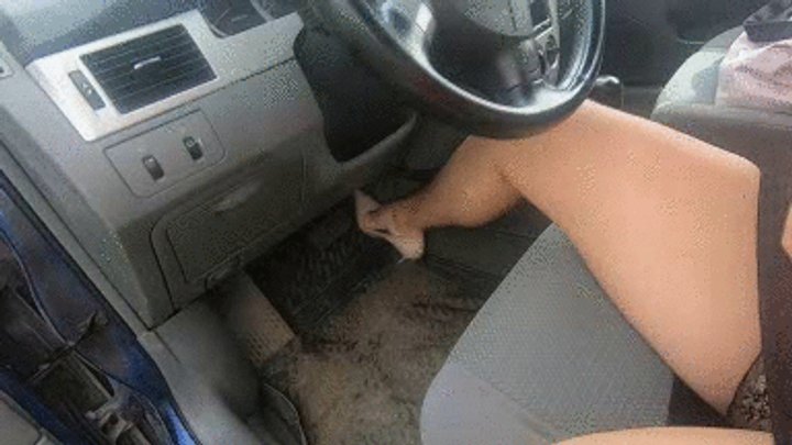 Pump the gas pedal with my sexy calves of right foot a