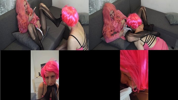 Glamour Girls Dominant Licking 141 wmv