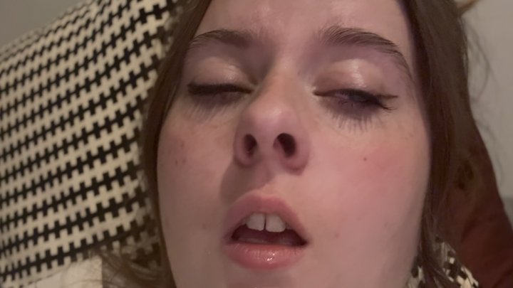 Sneezy snotplay upclose