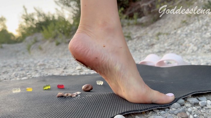 Goddesslena: Süßigkeiten Crushing