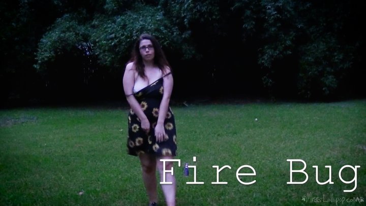 Firebug WMV - Watch Curvy Exhibitionist Nudist MILF Lacey Royce Dance and Strip 