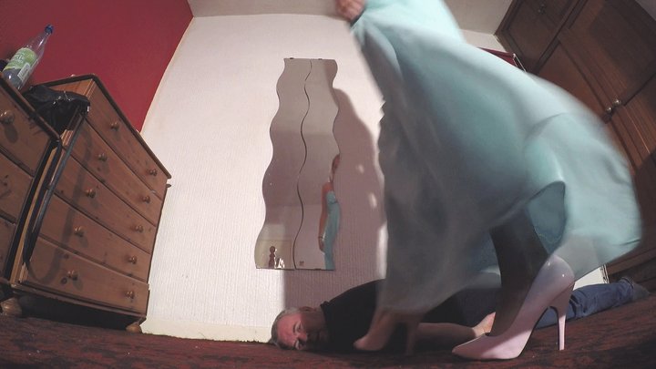 Dancing Sophie 651 FLOOR CAM