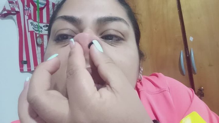 Nariz de cerdito en cámara lenta.
