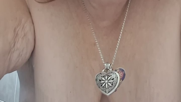 BBW Nurse Vicki spits on her boobs requested clip