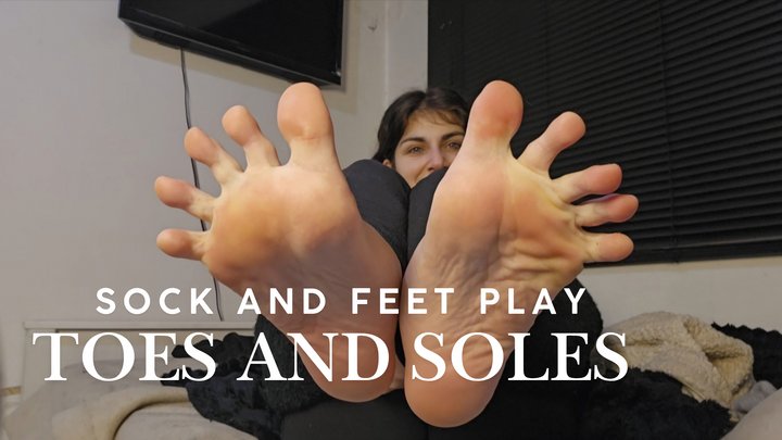 Socks, smelling, wiggle and strech toes and wrinkled soles