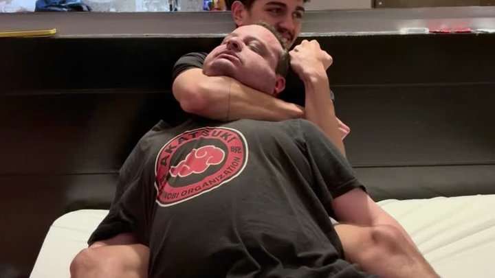 MASTER HARRY RARENAKED CHOKE