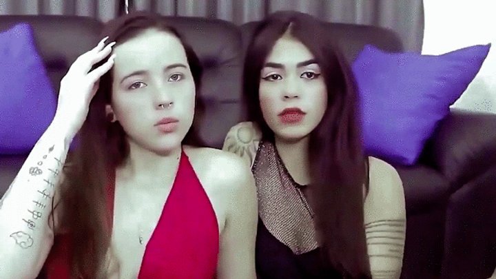 Smoking Girls Models Leticia and Kimberly Misty 120's Video 0029