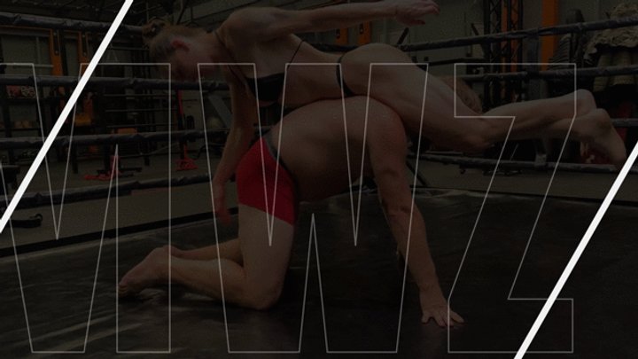 ITALIAN BODYBUILDER DEMONIACA - SUBMISSION ONSLAUGHT in 4K!
