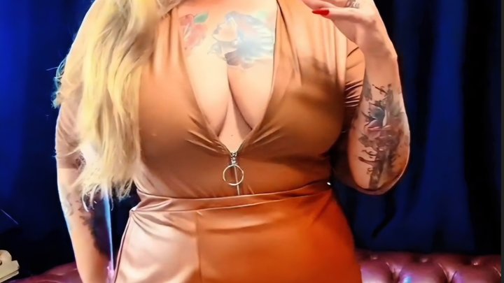 Stepmother decked out in caramel leather, smoking for her stepson – Cork-tipped 