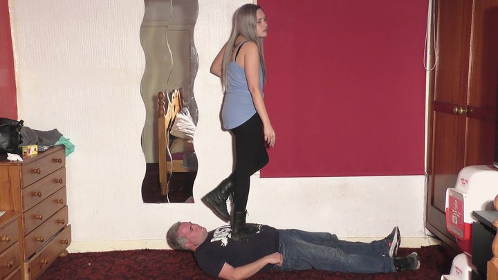 Dancing Sophie 658