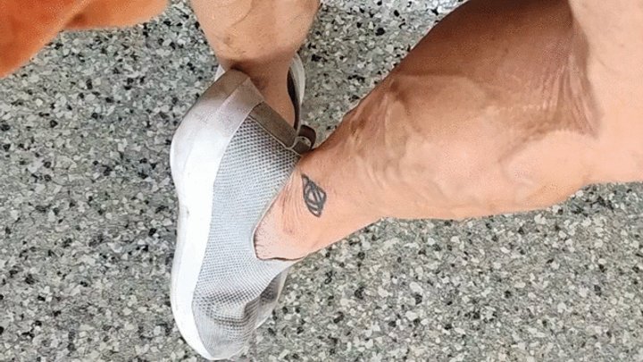 pointing out twitching veins