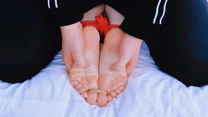 CCC140 BONDAGE FOOT TICKLING EXTREME DOMINATION BAREFOOT FOOT FETISH HUMILIATION