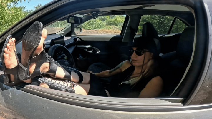 Nature, Cars, and Gladiator Straps: Captive Sandal Worship on the Road