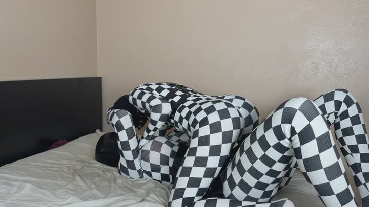 Candid Matching Checkered Zentai Dolls Cuddle & Fuck