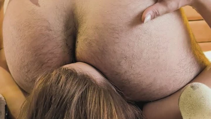 I Have Pizza Slut Gets Farts
