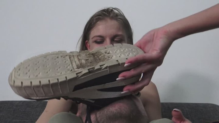 Sock Smelling 64 wmv
