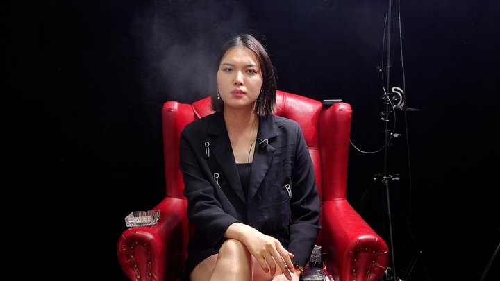 2026 ziqi smoking HD