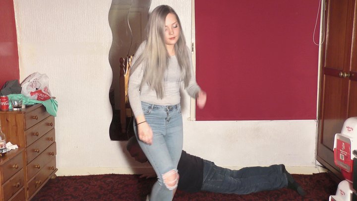 Dancing Sophie 660