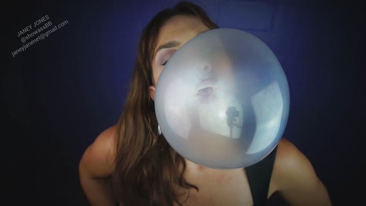 Blowing Lusty Bubbles - Bubblegum Chewing - Blow to Pop