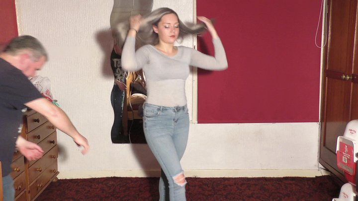 Dancing Sophie 661