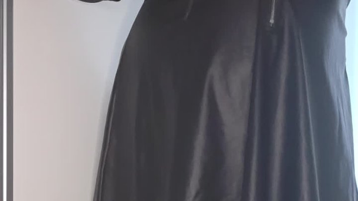 First time trying to tie up my big boobs. Total mess. Please help.