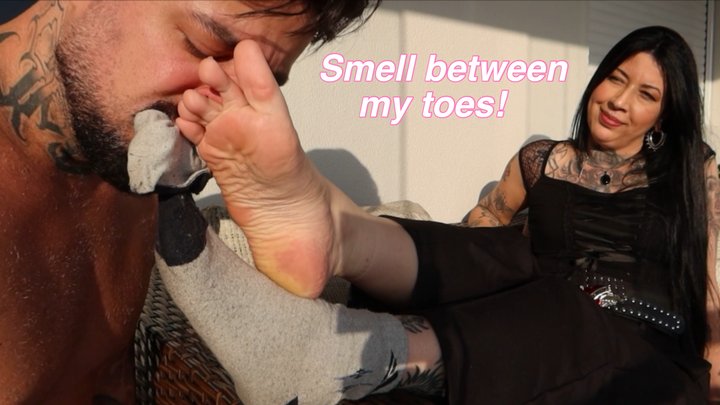 Seventrix with Stinky Socks - SOCKS SMELLING - DIRTY SOCKS - SWEATY SOCKS - FOOT
